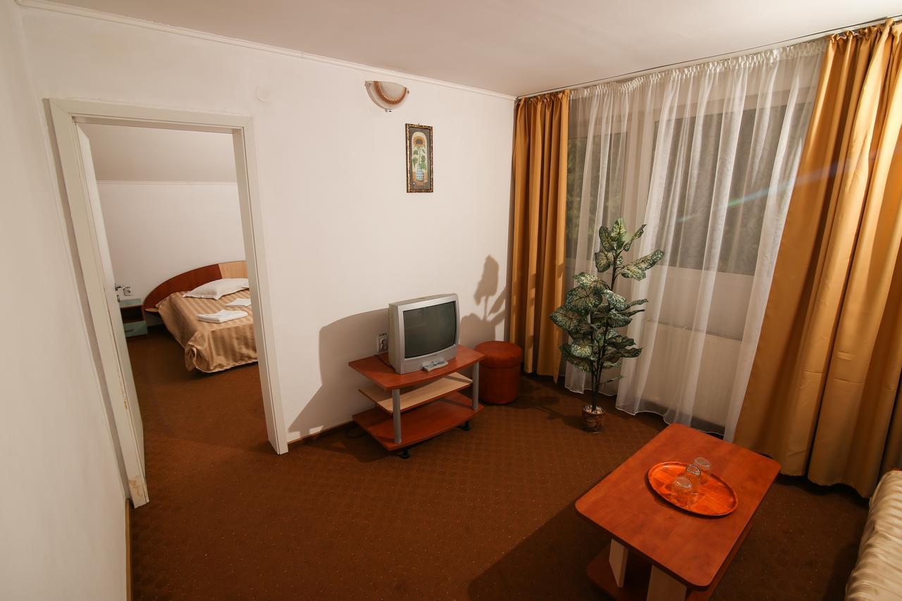 Motel Cotul Donului Predeál Kültér fotó
