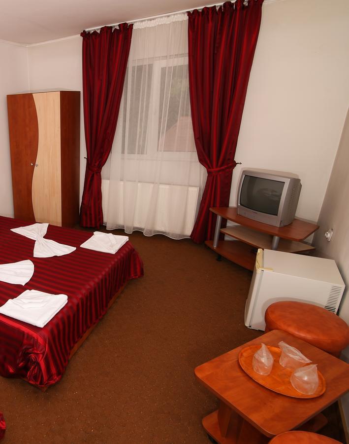 Motel Cotul Donului Predeál Kültér fotó