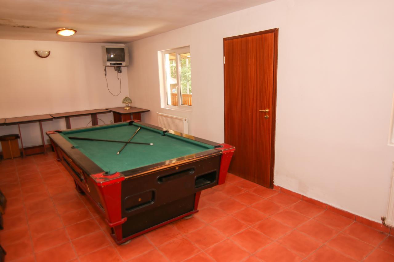 Motel Cotul Donului Predeál Kültér fotó