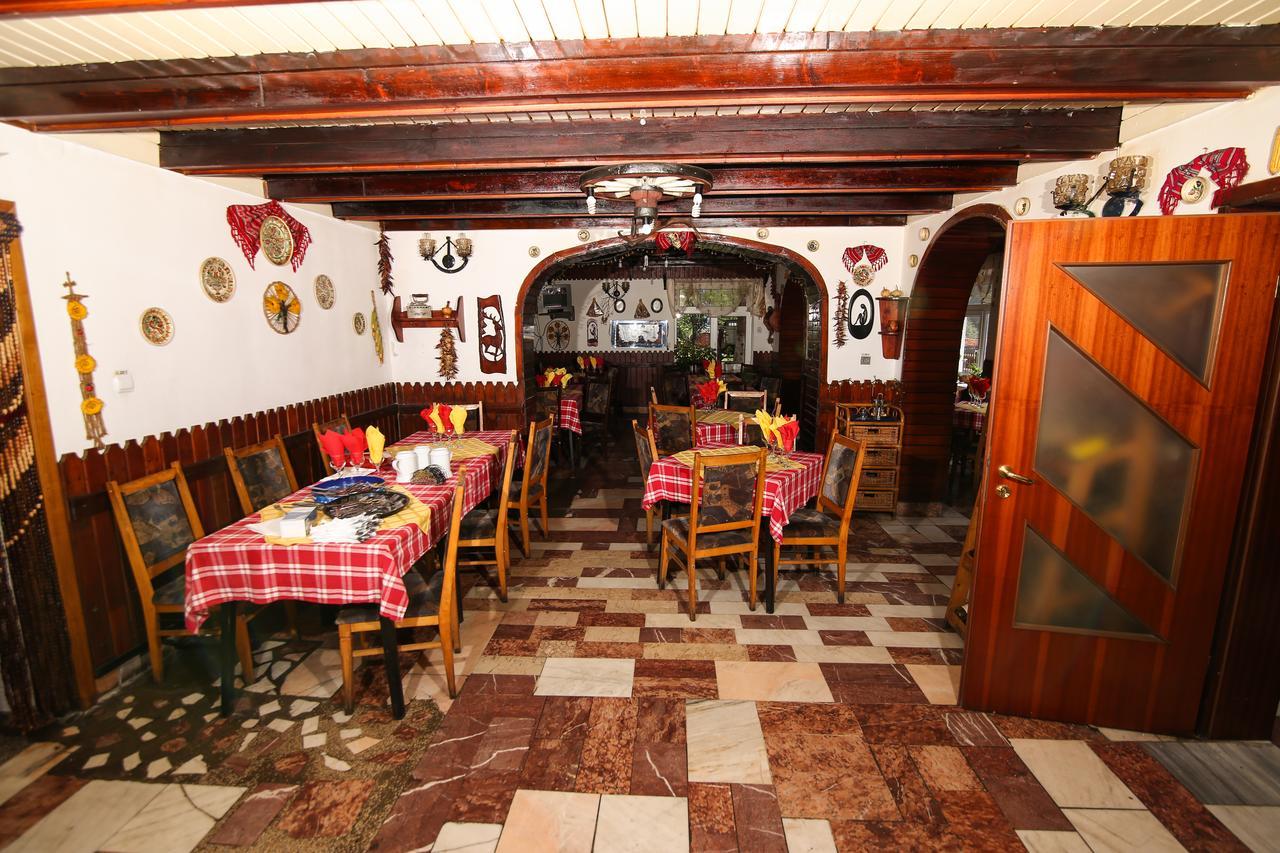 Motel Cotul Donului Predeál Kültér fotó