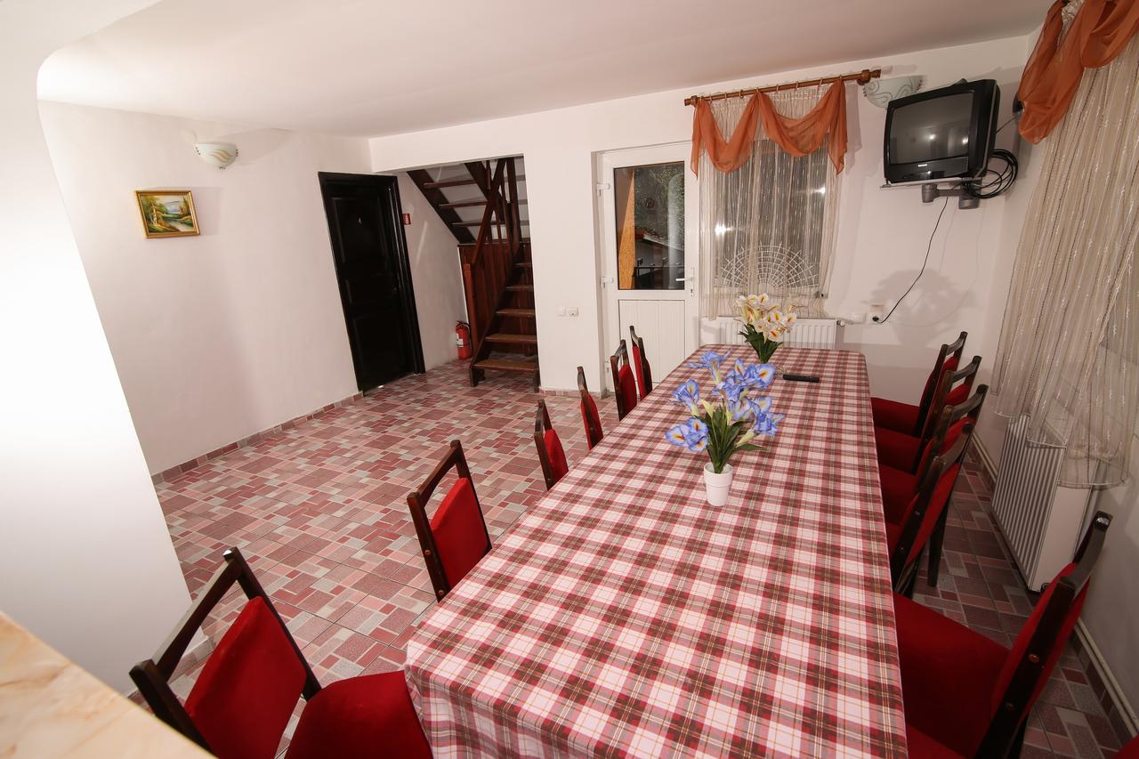 Motel Cotul Donului Predeál Kültér fotó